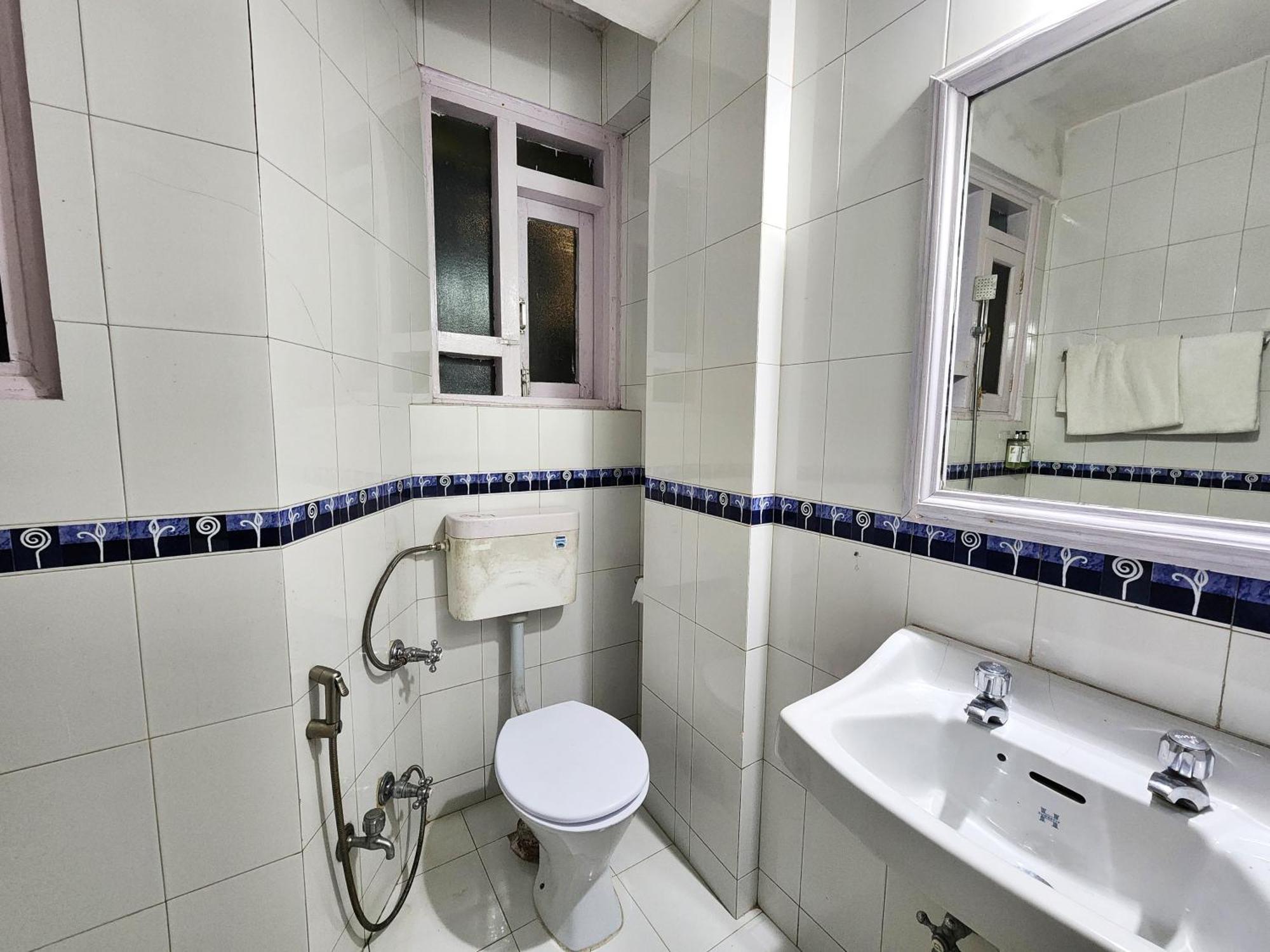 Hotel Pineview Шімла Екстер'єр фото